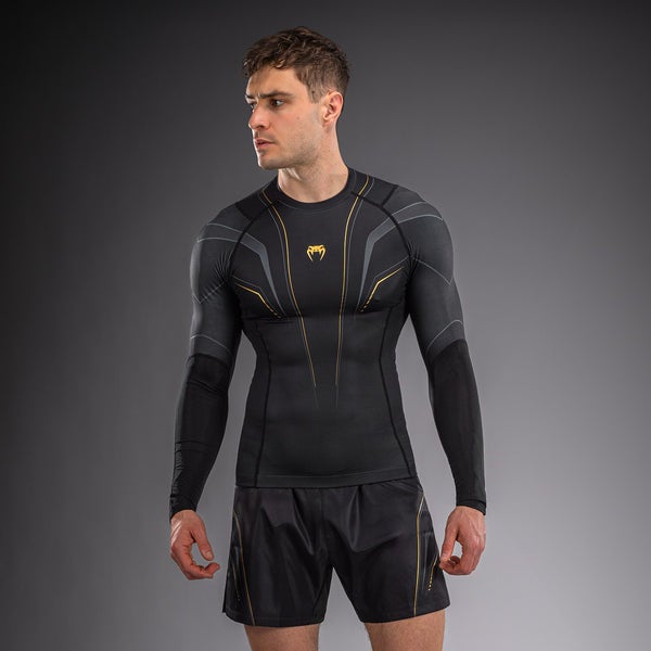 Venum Streamline Rashguard - LS (26) - Pitk&auml;hihainen Musta/Kulta