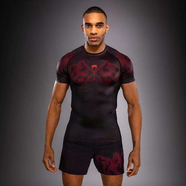 Venum Spectre Rashguard SS (26) - Lyhythihainen Musta/Punainen